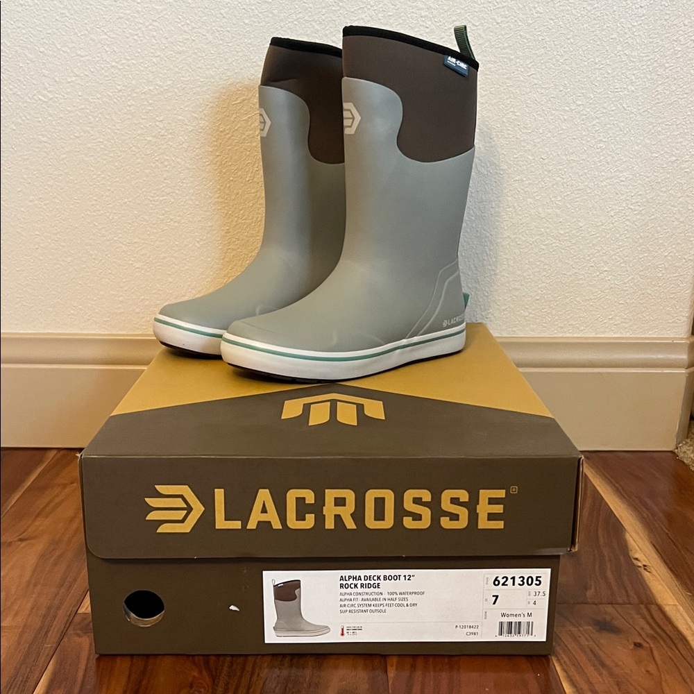 LaCrosse Alpha 12" Wayerproof Deck Boots Womens size 7